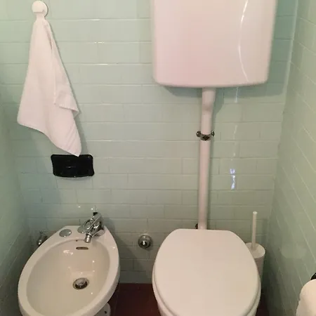 With Garden And Private Parking *